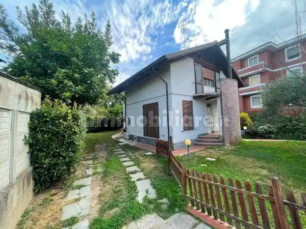 Villa in vendita a Vercelli
