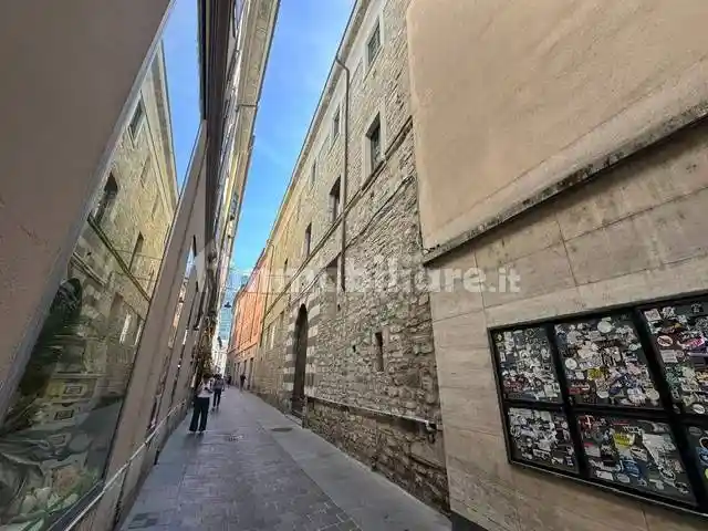 Appartamento in vendita a Como