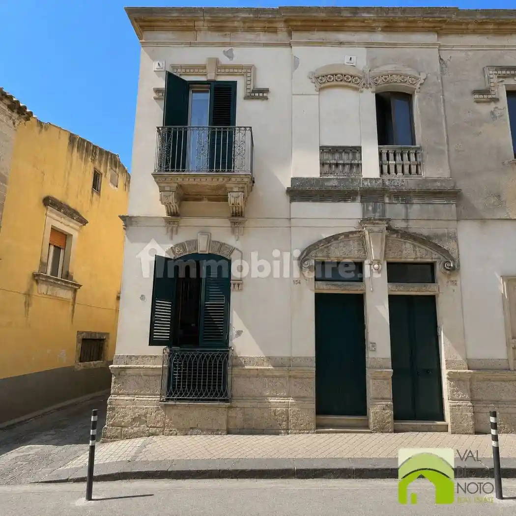 Casa indipendente in vendita a Noto