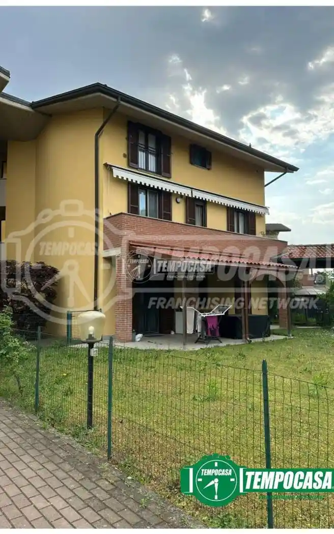 Appartamento in vendita a Casorate Primo