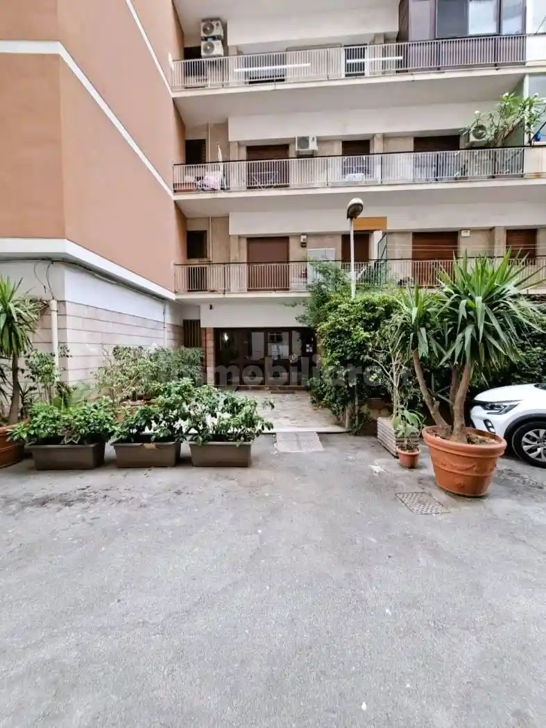Appartamento in vendita a Palermo