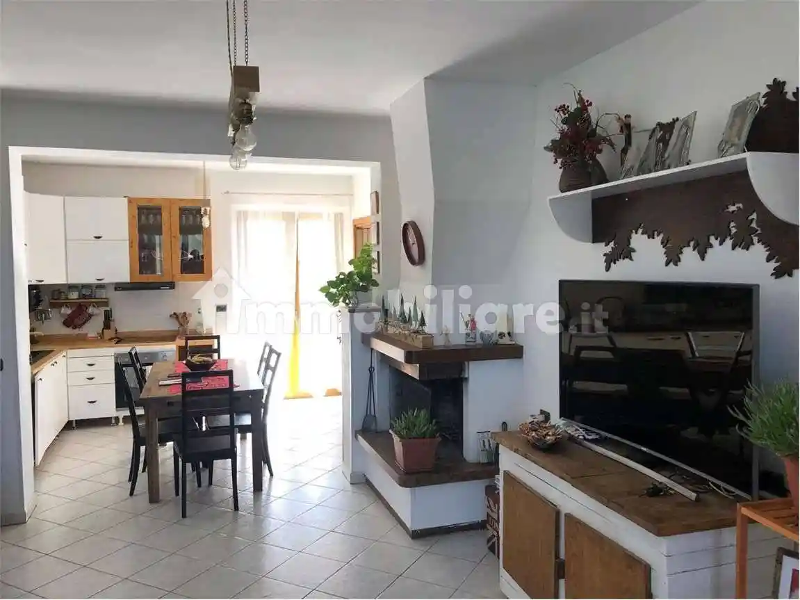 Villa in vendita a Deruta