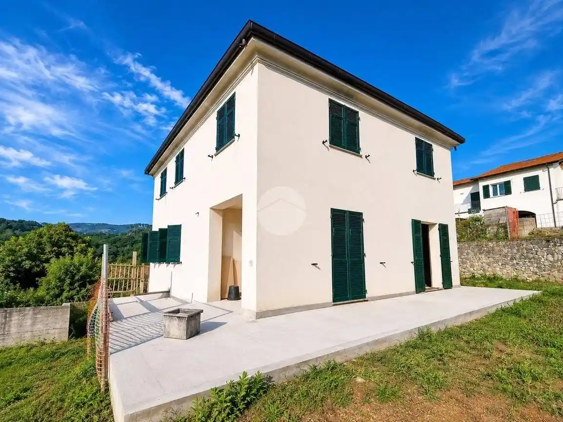 Casa indipendente in vendita a Riccò del Golfo di Spezia