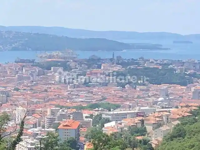 Appartamento in vendita a Trieste