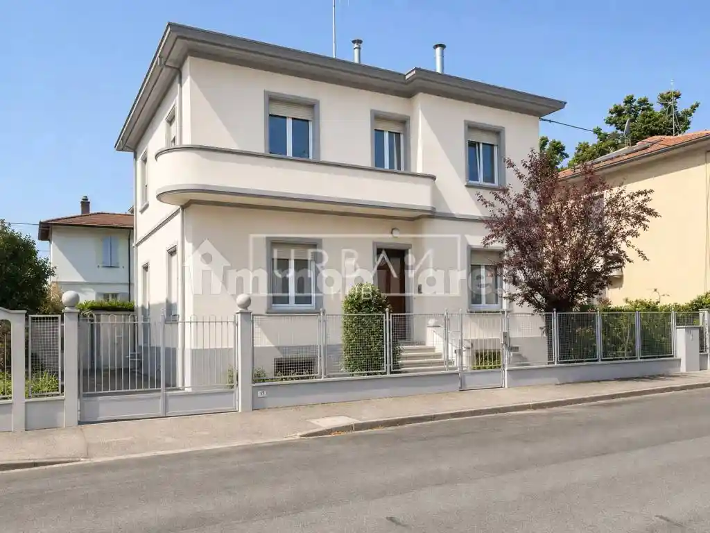 Villa in vendita a Forlì