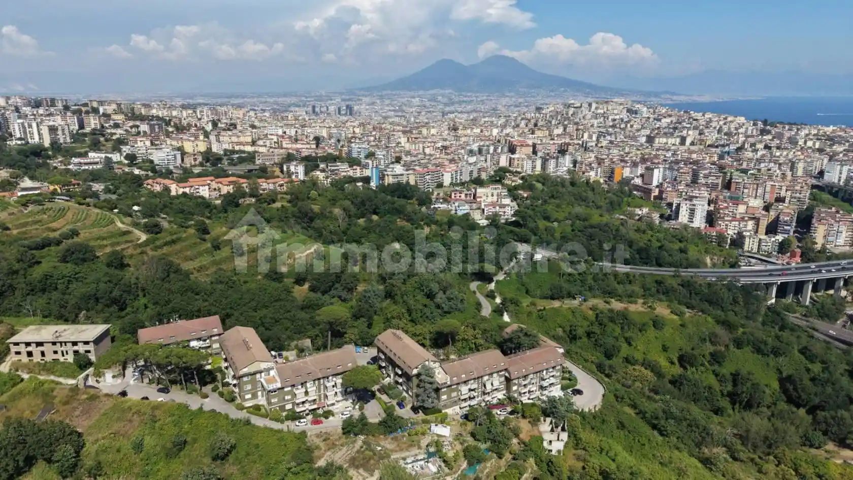 Appartamento in vendita a Napoli