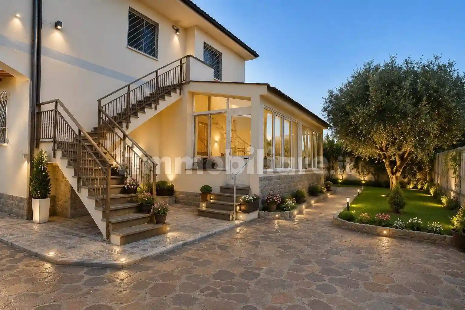 Villa - foto 2
