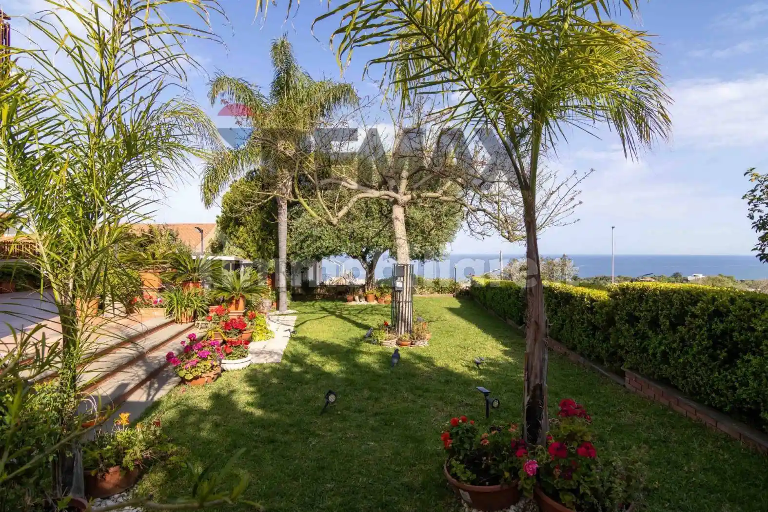Appartamento in vendita a Aci Castello