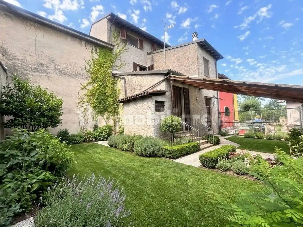 Rustico - Casale in vendita a Montù Beccaria