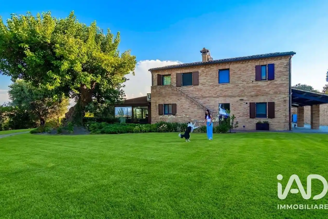 Villa in vendita a Osimo