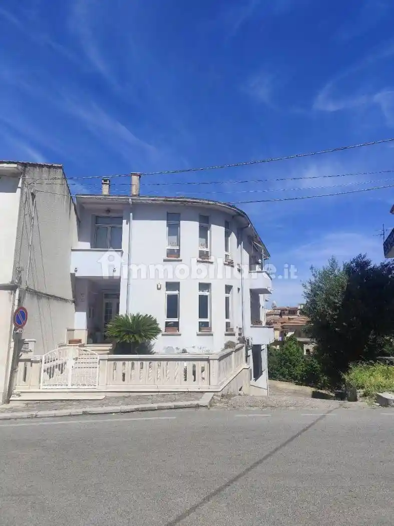 Appartamento in vendita a Fontanarosa