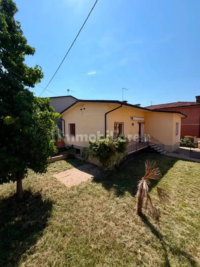 Villa in vendita a Tezze sul Brenta