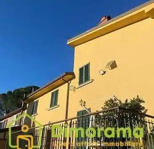 Villa in vendita a Montecatini-Terme