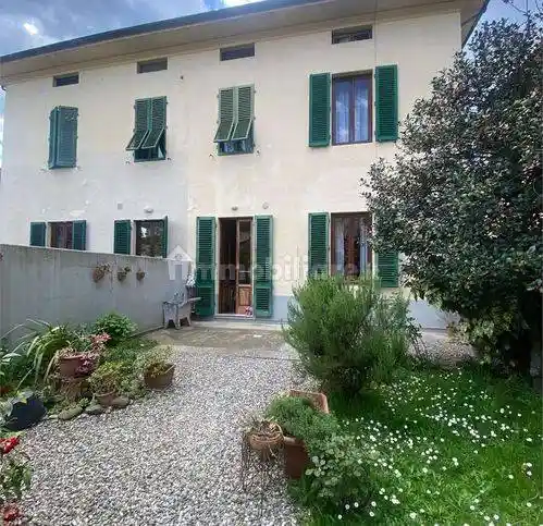 Casa indipendente in vendita a Lucca