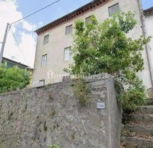 Appartamento in vendita a Lucca