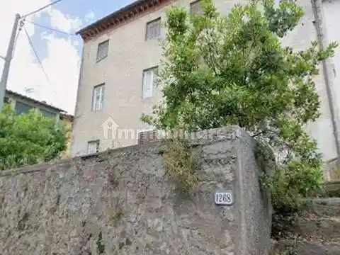 Appartamento in vendita a Lucca