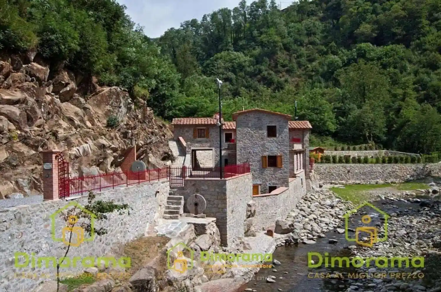 Rustico - Casale in vendita a Pescia