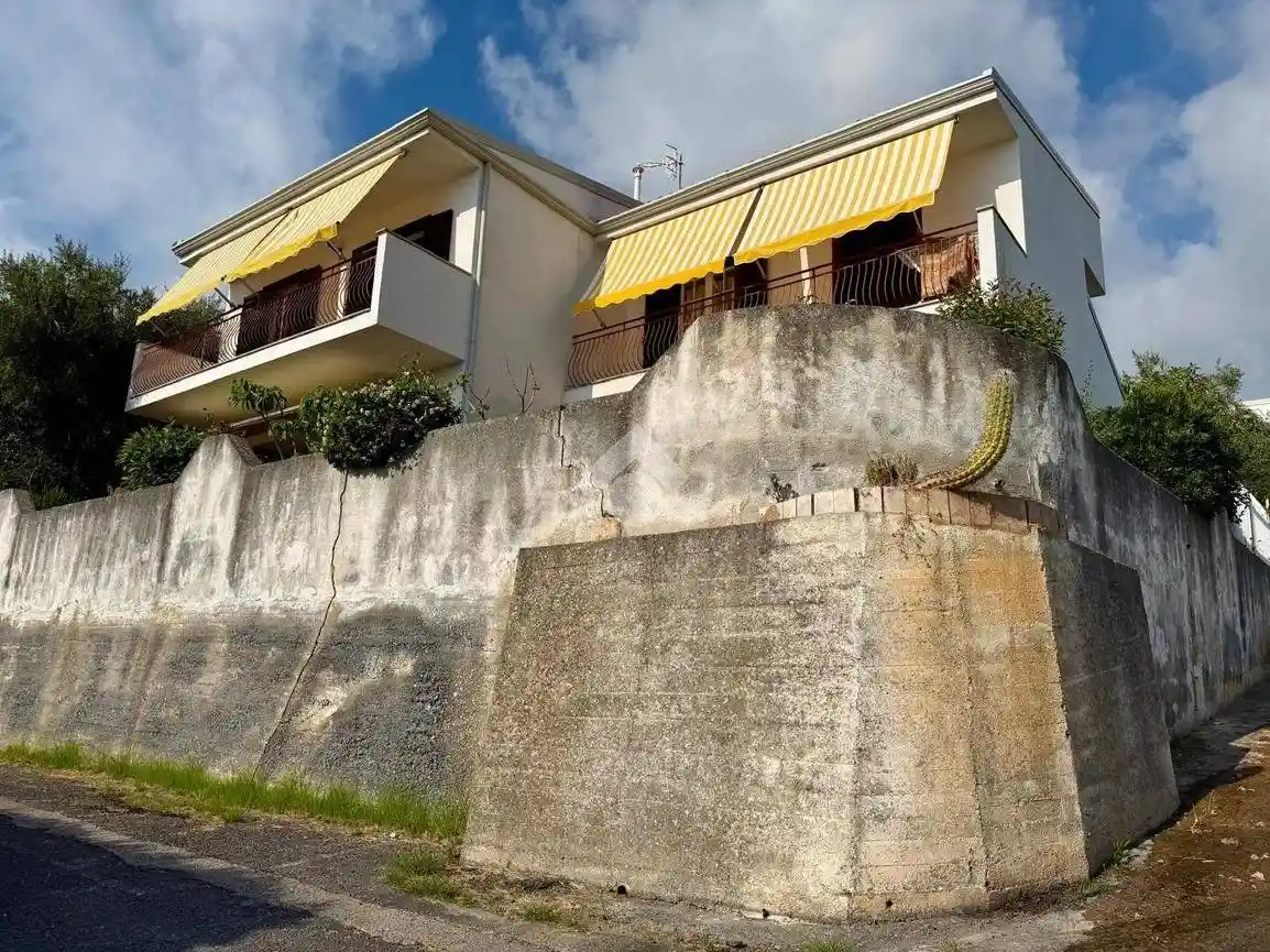 Villa in vendita a Diamante