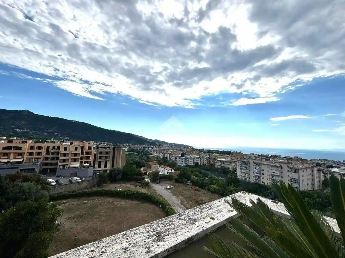 Appartamento in vendita a Piano di Sorrento