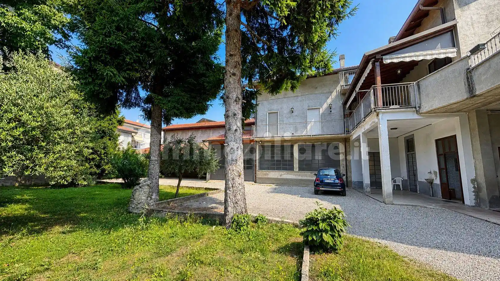 Villa in vendita a Cesano Maderno