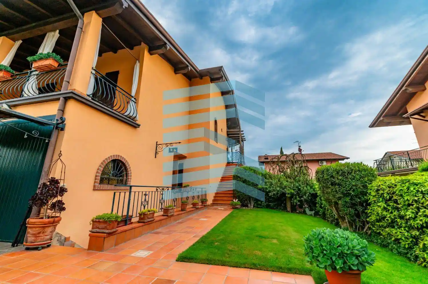 Villa in vendita a Padenghe sul Garda
