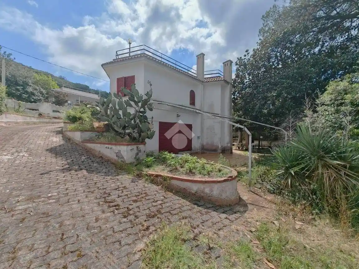 Villa in vendita a Pozzuoli