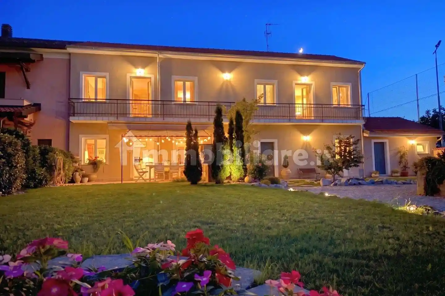 Villa in vendita a Fagnano Olona