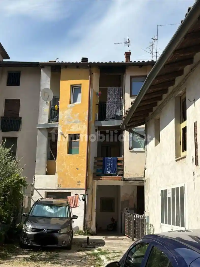Appartamento in vendita a Levate