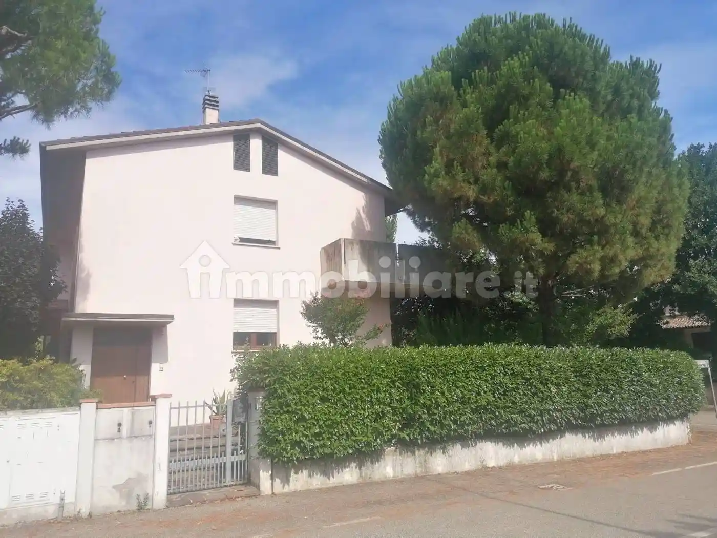 Villa in vendita a Castel San Pietro Terme