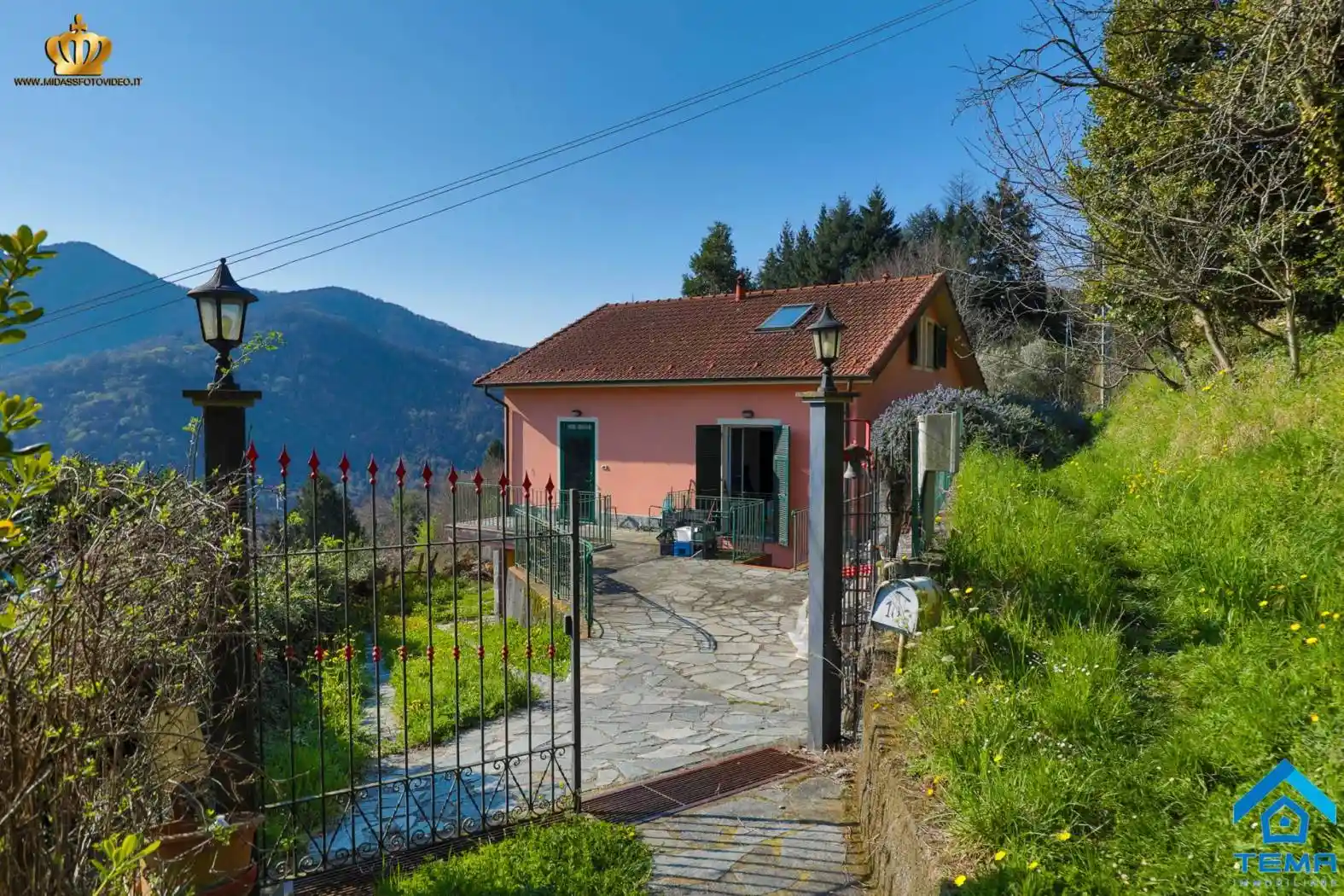 Villa in vendita a Serra Riccò
