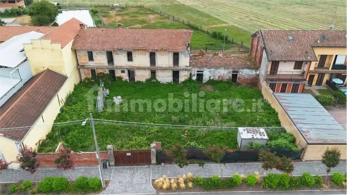 Rustico - Casale in vendita a Sillavengo