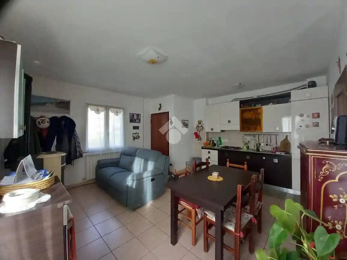 Appartamento in vendita a San Colombano Certenoli