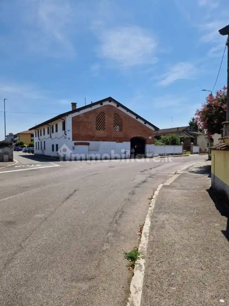 Rustico - Casale in vendita a Gravellona Lomellina