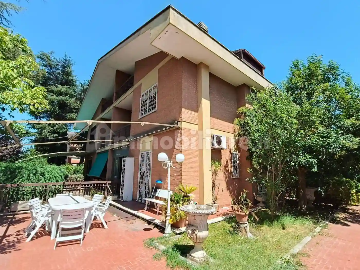 Villa - foto 2