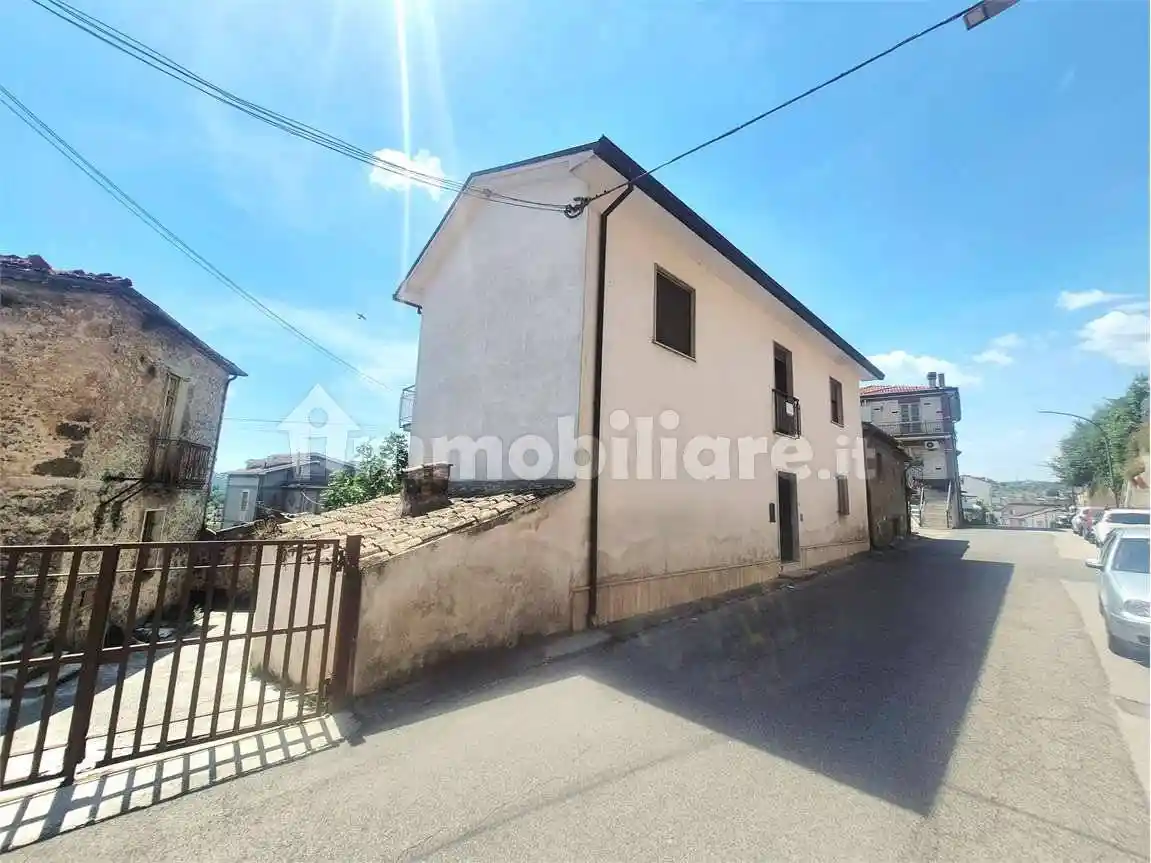 Casa indipendente in vendita a Monte San Giovanni Campano