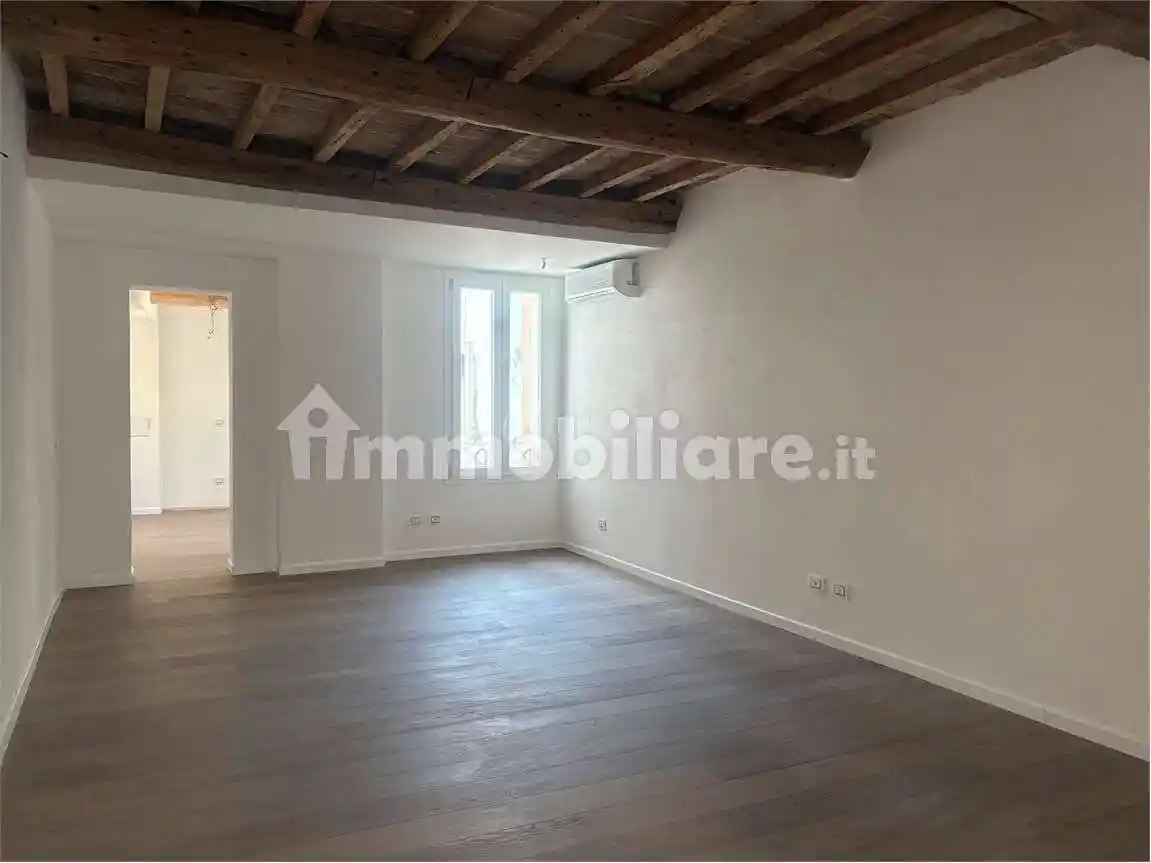 Appartamento in vendita a Modena