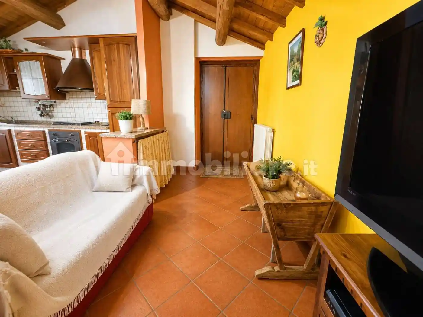 Casa indipendente in vendita a Castel Madama