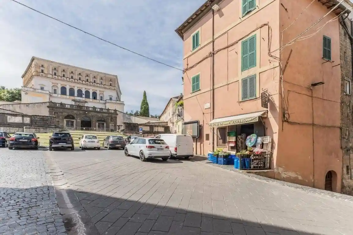 Appartamento in affitto a Caprarola