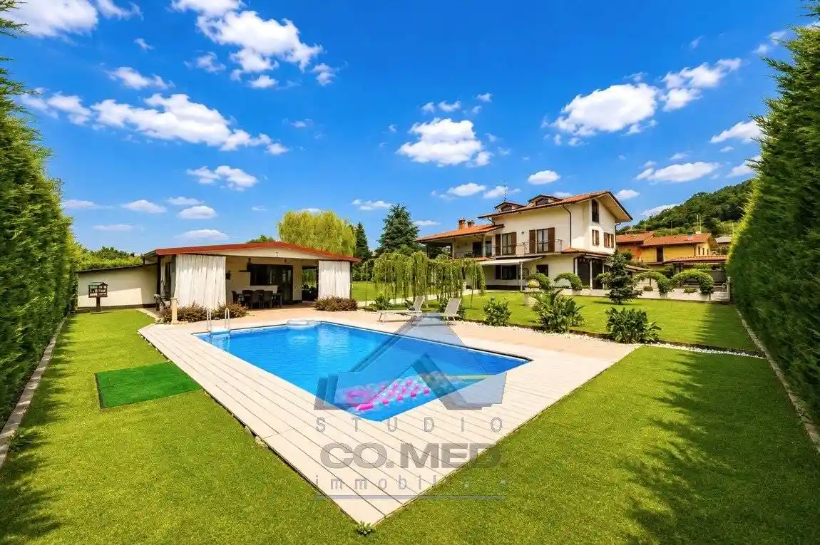 Villa in vendita a Scanzorosciate
