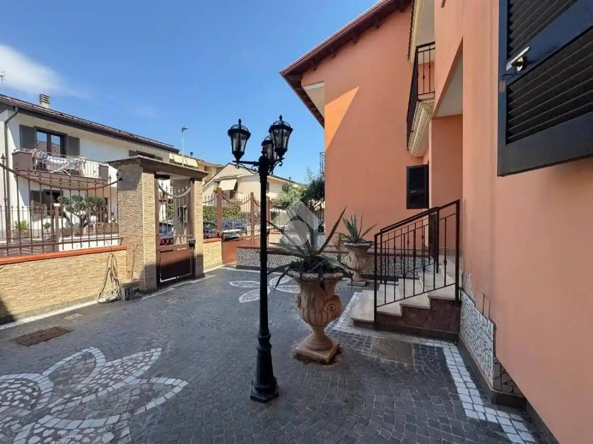 Villetta a schiera in vendita a Trentola-Ducenta