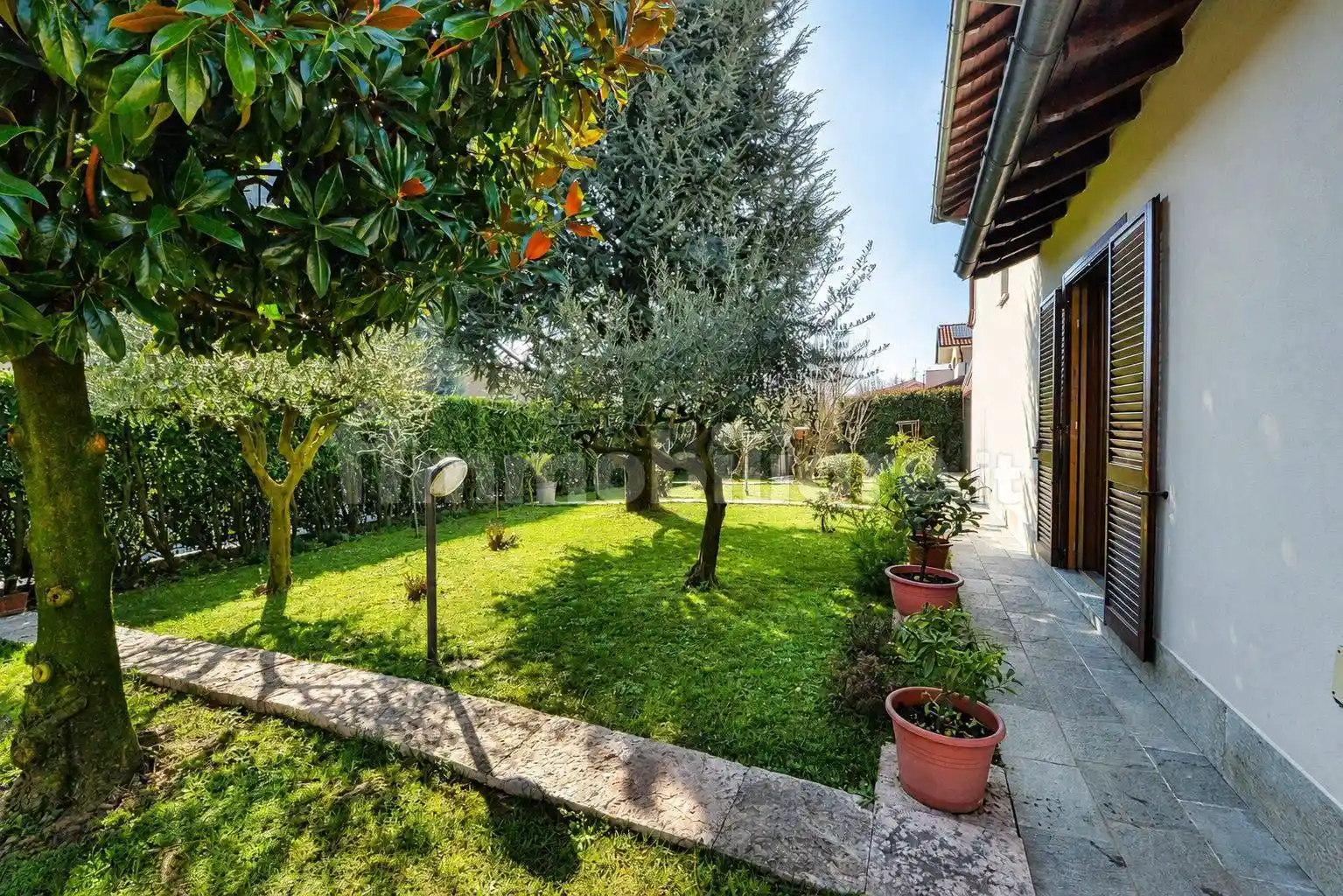 Villa in vendita a Biassono