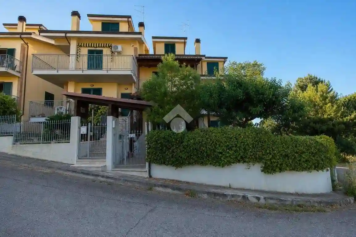Villetta a schiera - foto 2
