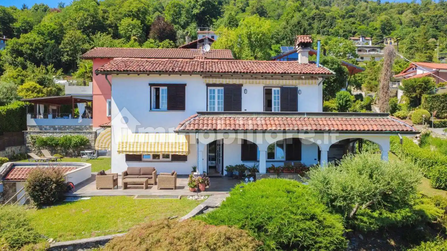 Villa in vendita a Verbania