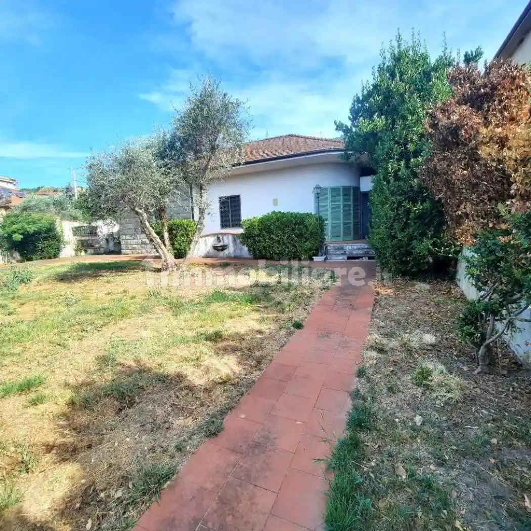Villa in vendita a Aulla