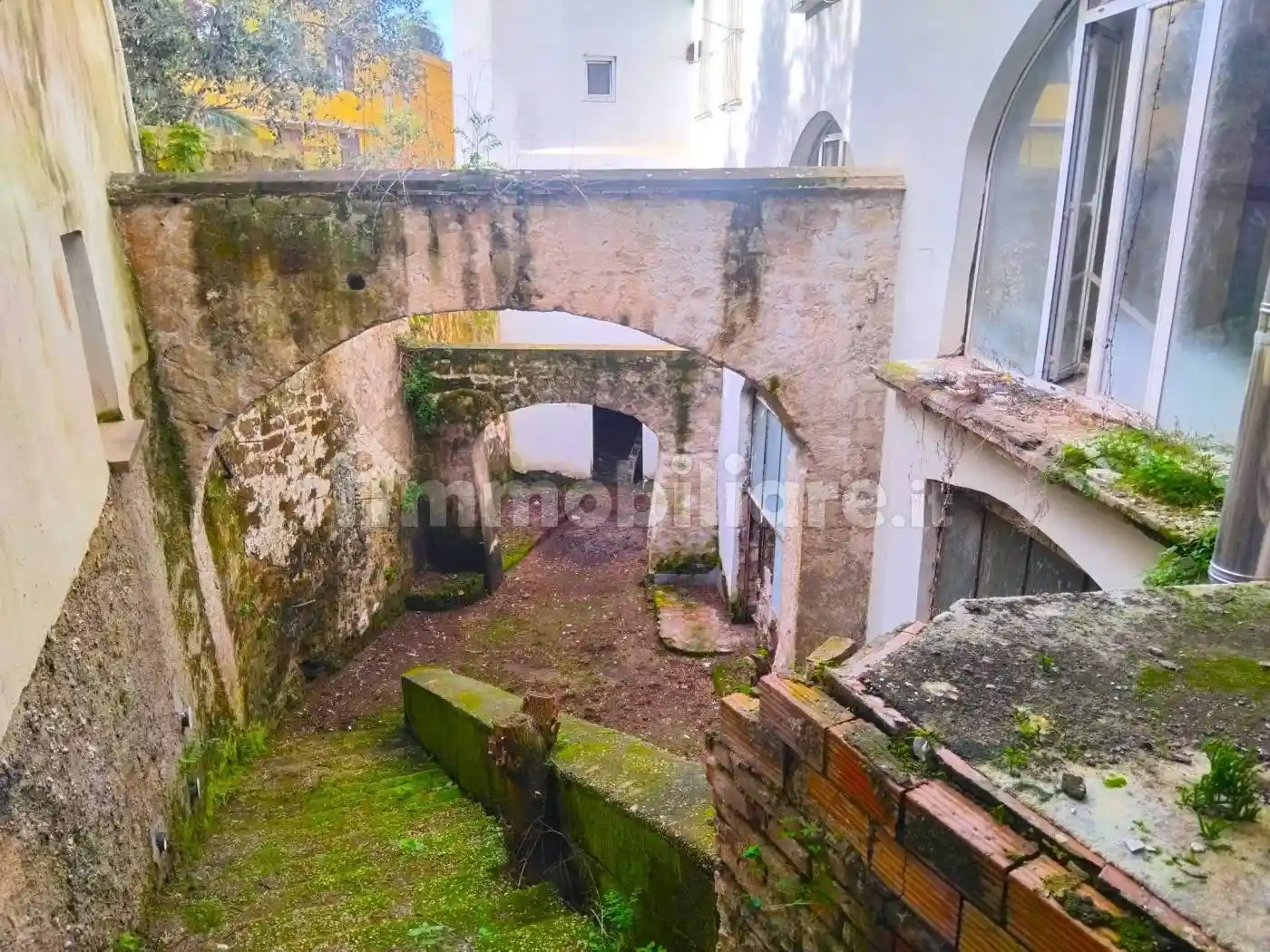 Appartamento in vendita a Napoli
