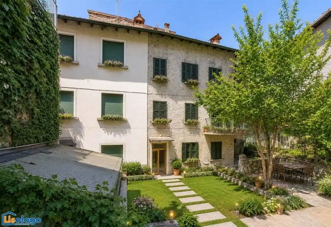 Casa indipendente in vendita a Dervio