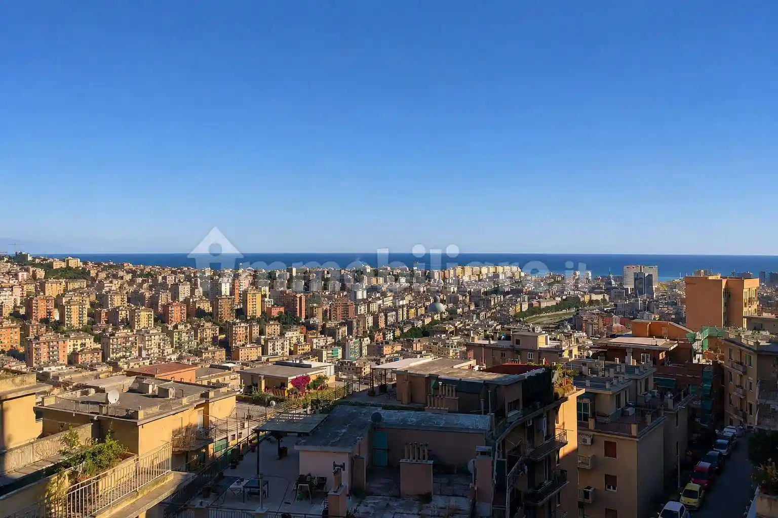 Appartamento in vendita a Genova