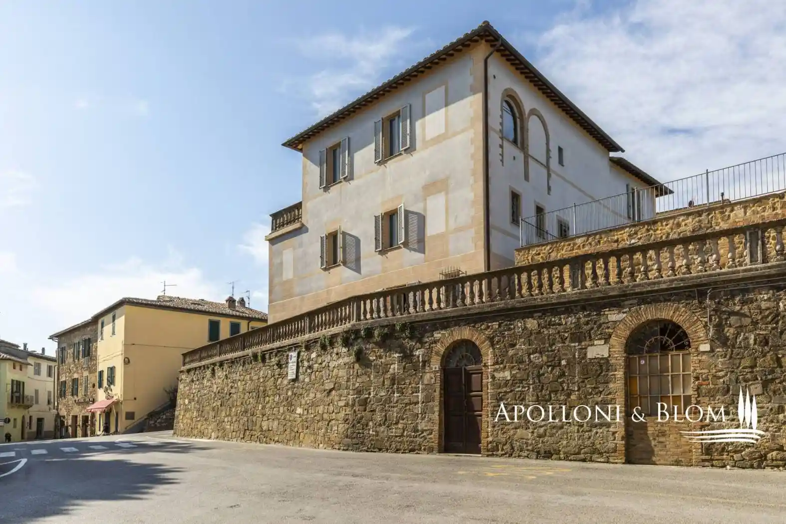 Villa in vendita a Montalcino