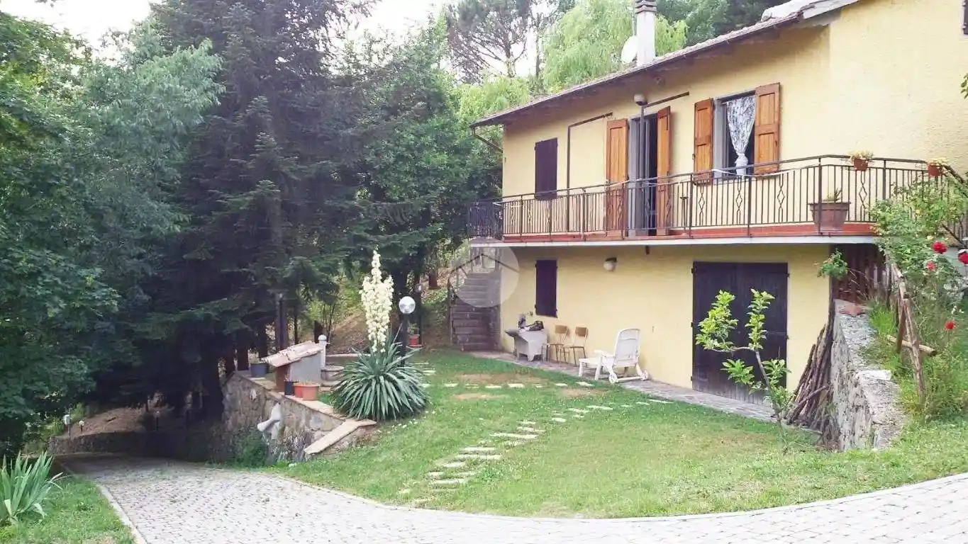 Villa in vendita a Cantagallo