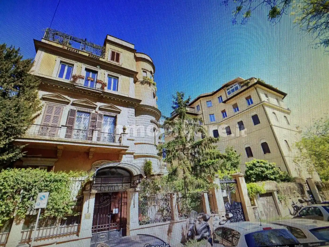 Palazzo - Edificio in vendita a Roma